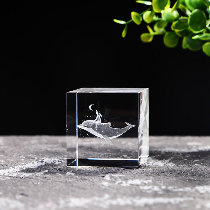 Desktop Creative Gift Ornament With White Crystal